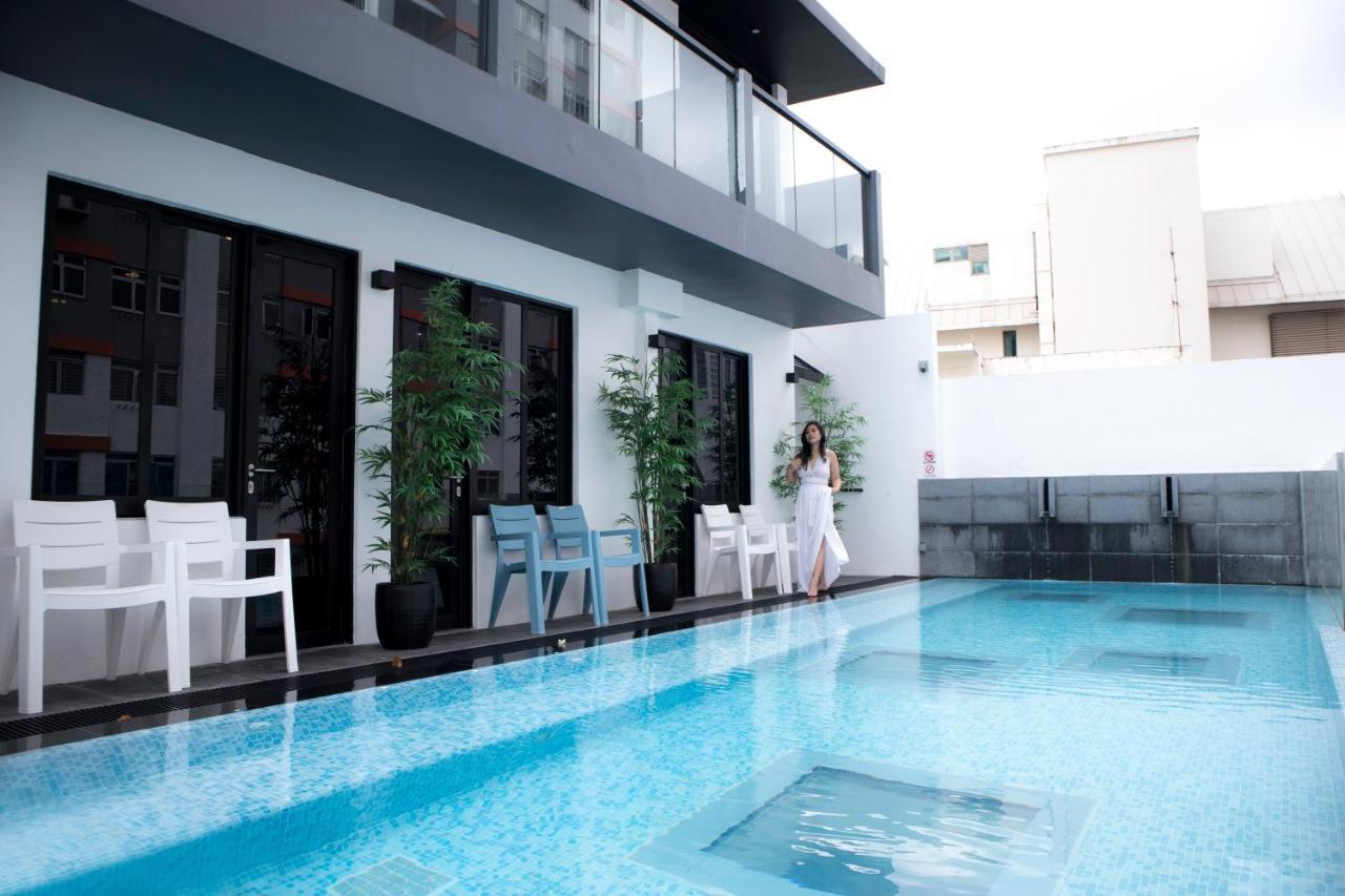 Khách sạn Nuve Urbane 4*
